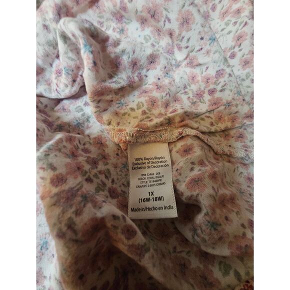 Terra & Sky Blouse Womens Smocked Neckline Bell Sleeves Floral Top Size 1x (793) - Picture 4 of 7